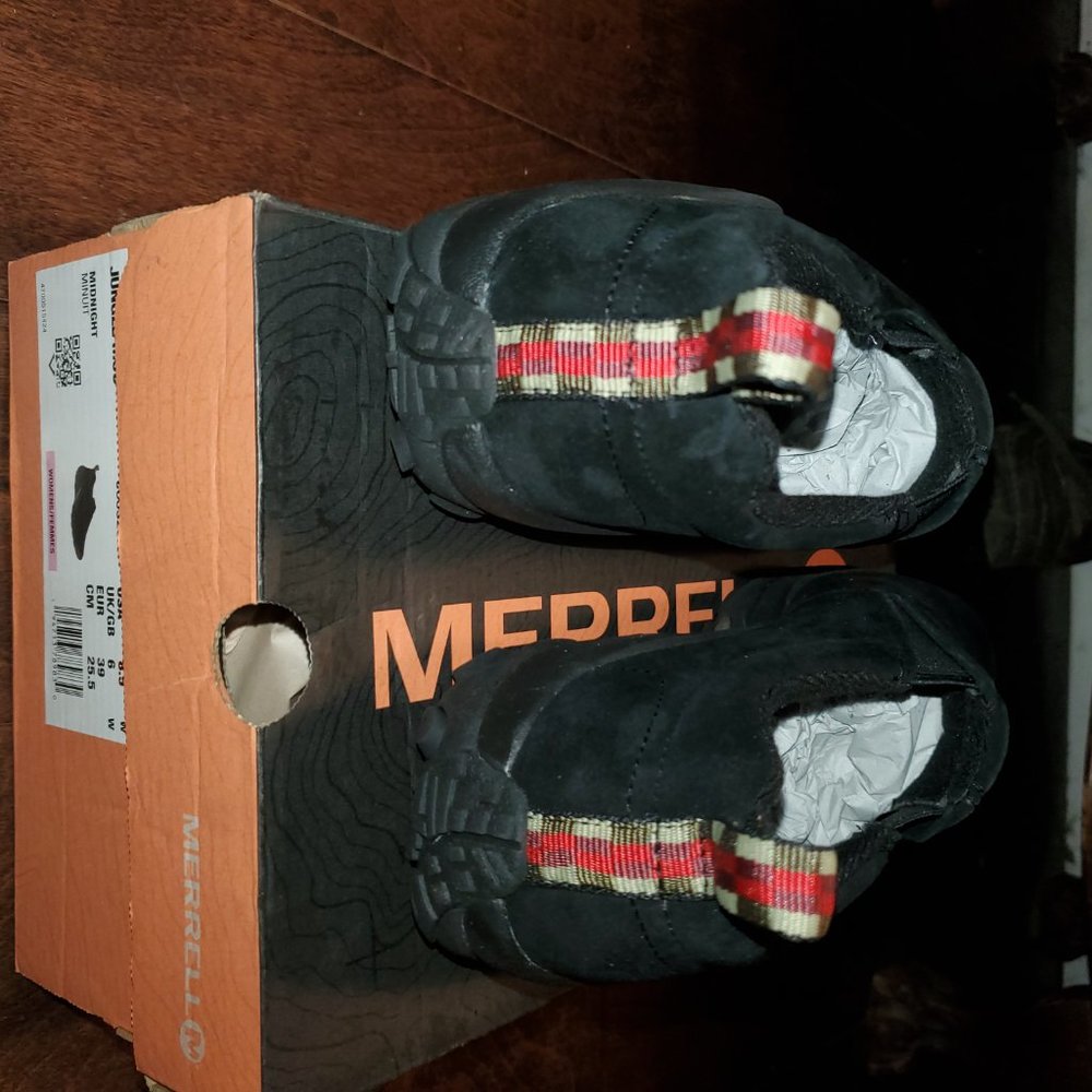 Merrel Shoes - Picture 3 of 4